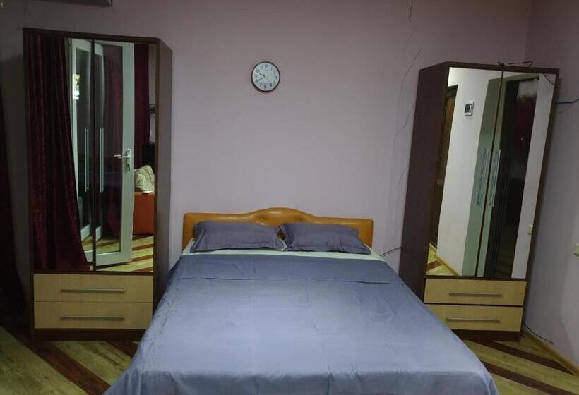 1 комнатная квартира возле моря