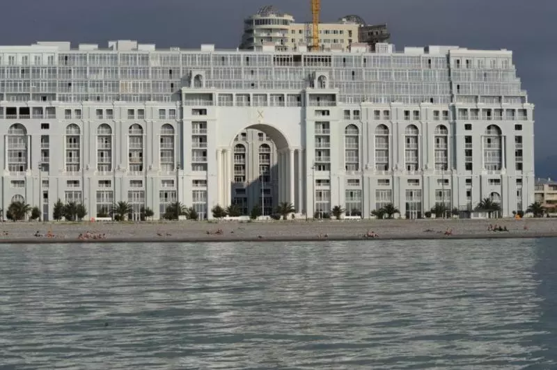 1 комнатная квартира возле моря