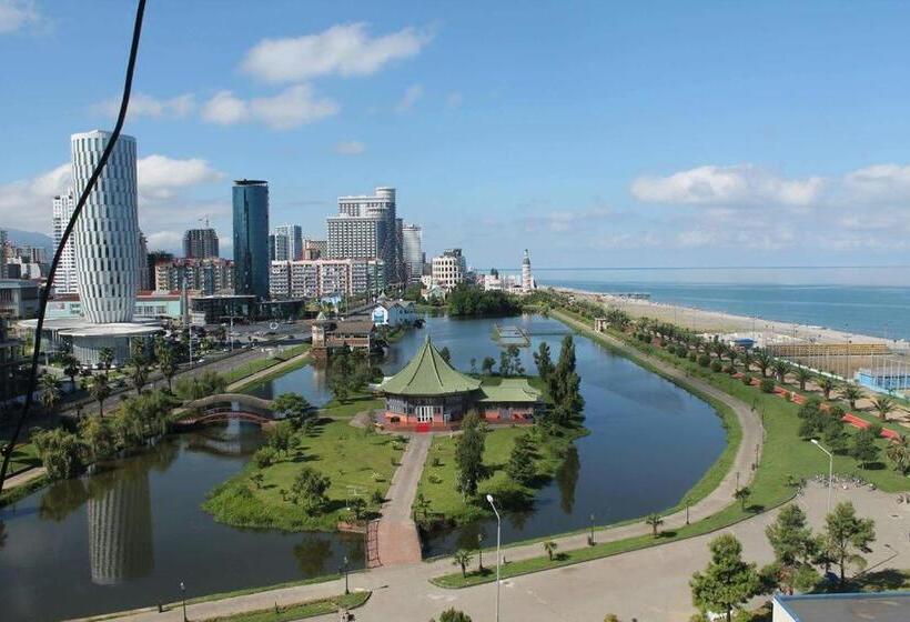 1 комнатная квартира возле моря