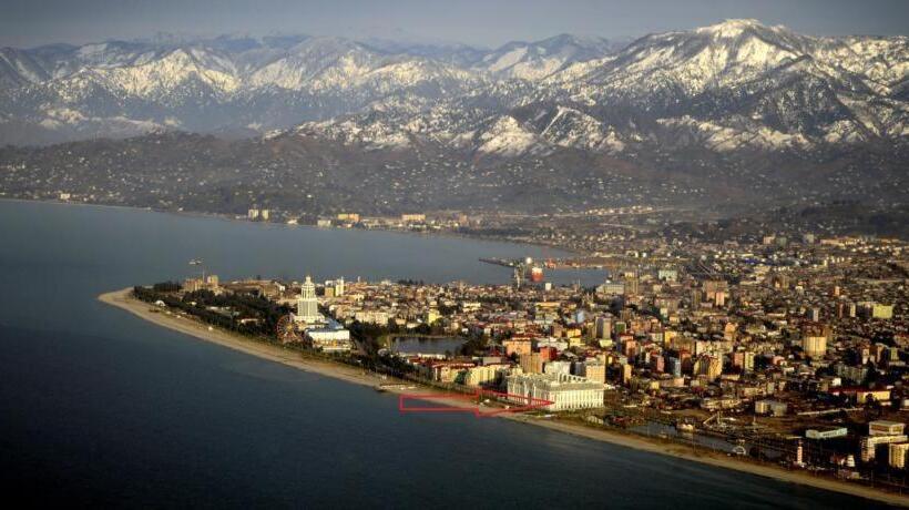 1 комнатная квартира возле моря