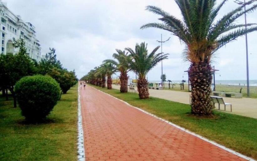 1 комнатная квартира возле моря