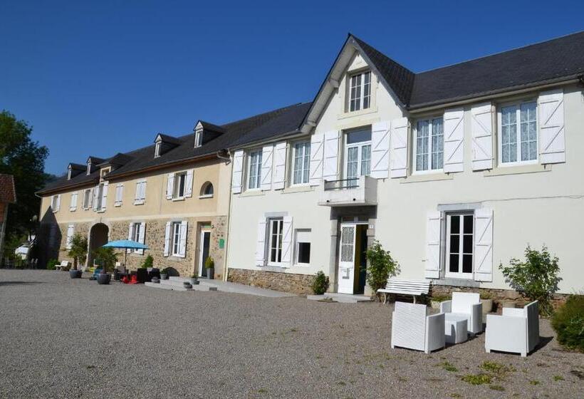 تختخواب و صبحانه Domaine De Biscaye