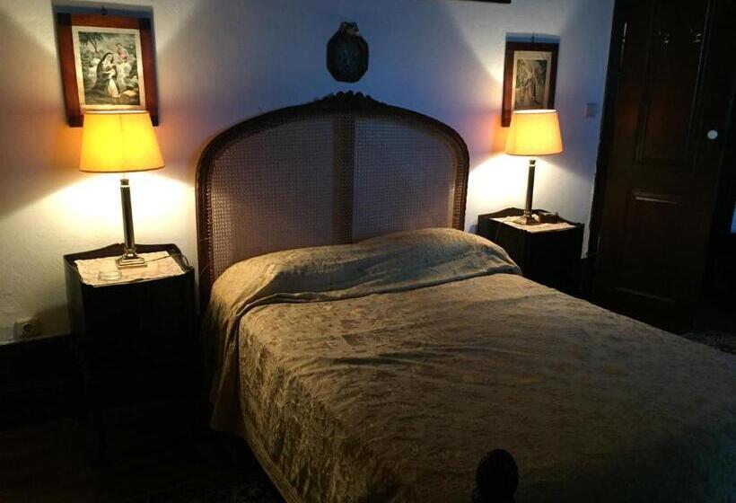 Bed and Breakfast Solar Dos Olivas