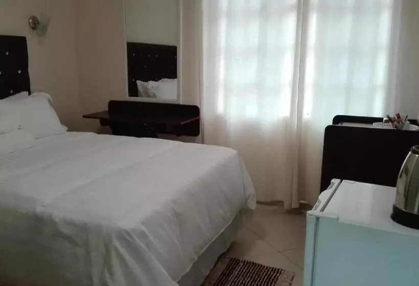 Kandjo S Bed And Breakfast