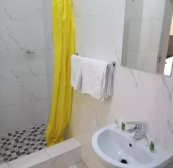 Kandjo S Bed And Breakfast