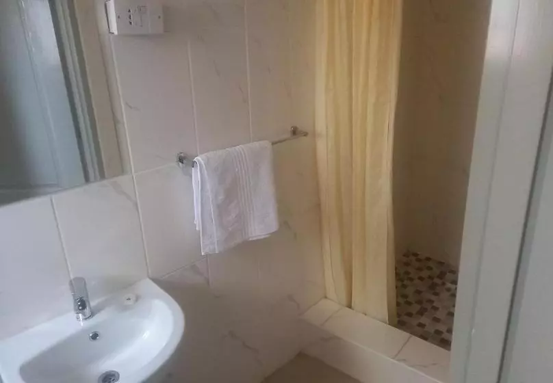 Kandjo S Bed And Breakfast