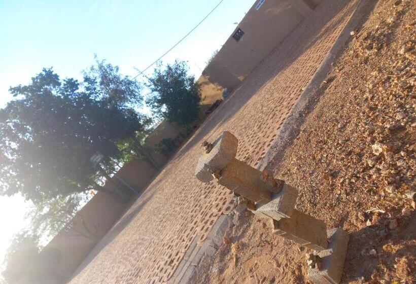 Kandjo S Bed And Breakfast