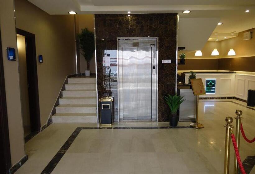 الضوء الخافت للشقق المخدومه