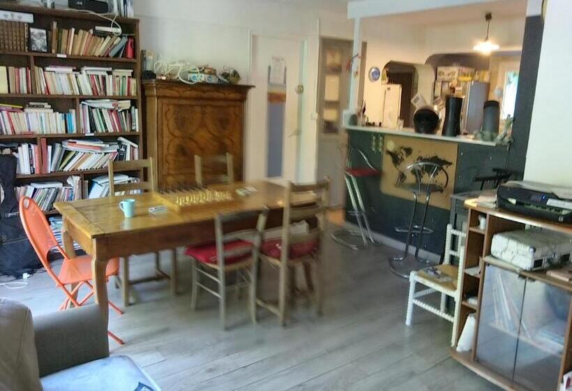 هاستل Goclands Tiny Cool Coliving Coworking Villa Garden