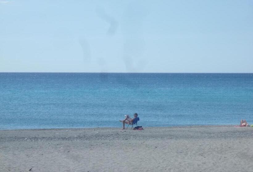 Bed and Breakfast Rocca Del Vento