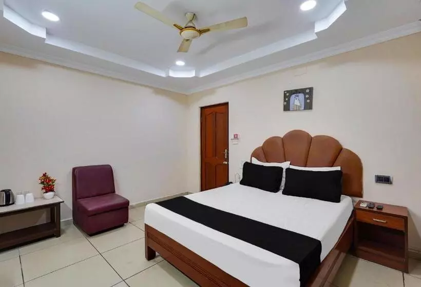 Super Hotel O Park Town Near Nehru Stadium