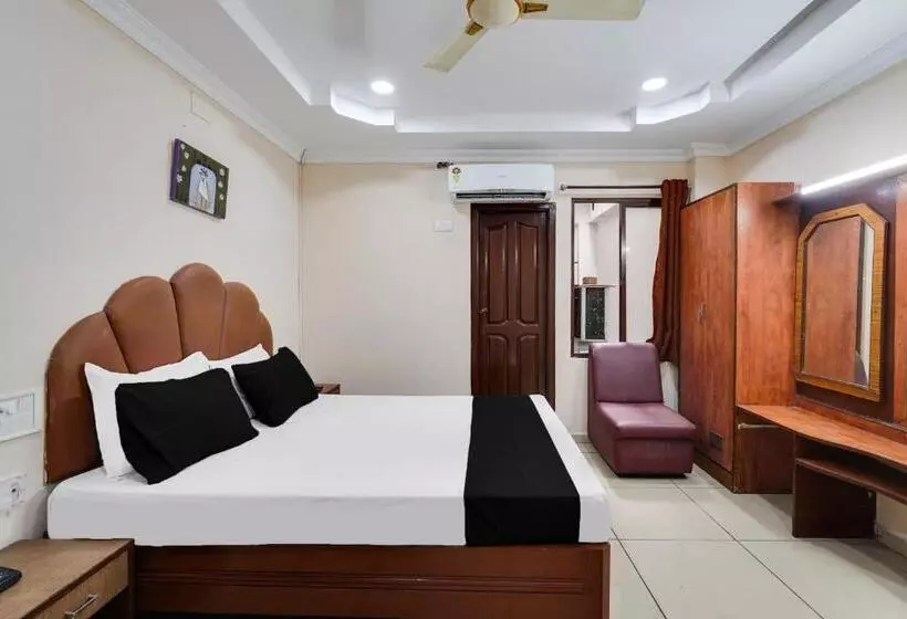 Super Hotel O Park Town Near Nehru Stadium