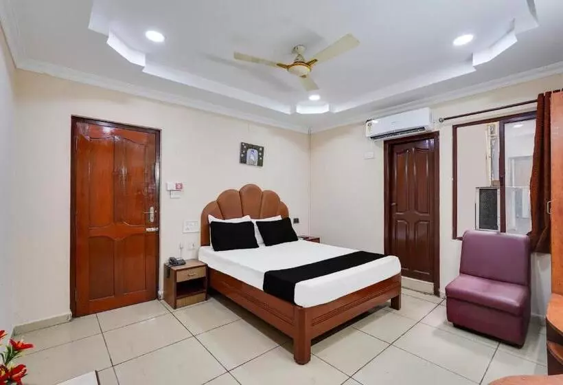 Super Hotel O Park Town Near Nehru Stadium