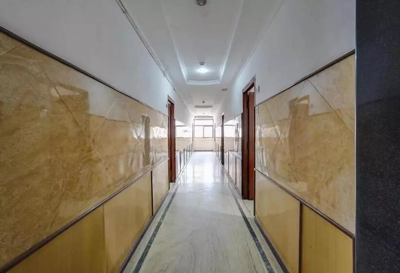 Super Hotel O Park Town Near Nehru Stadium