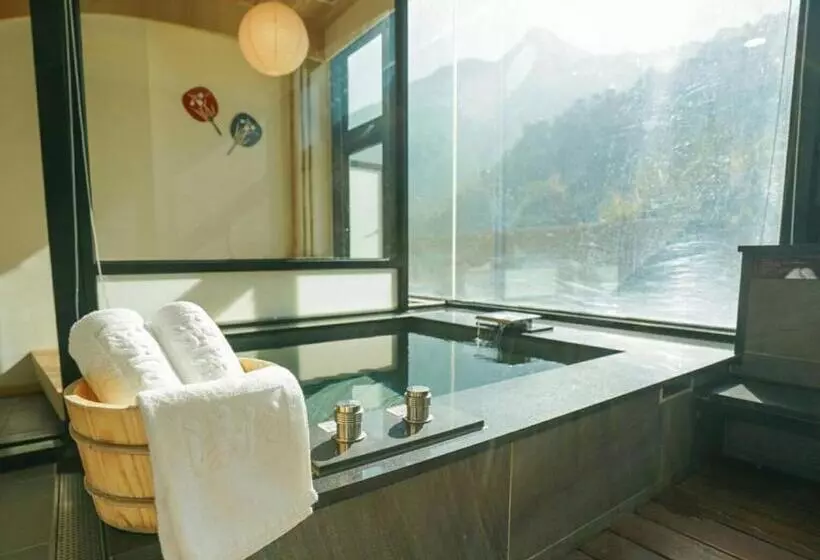 هتل Tangyue Resort