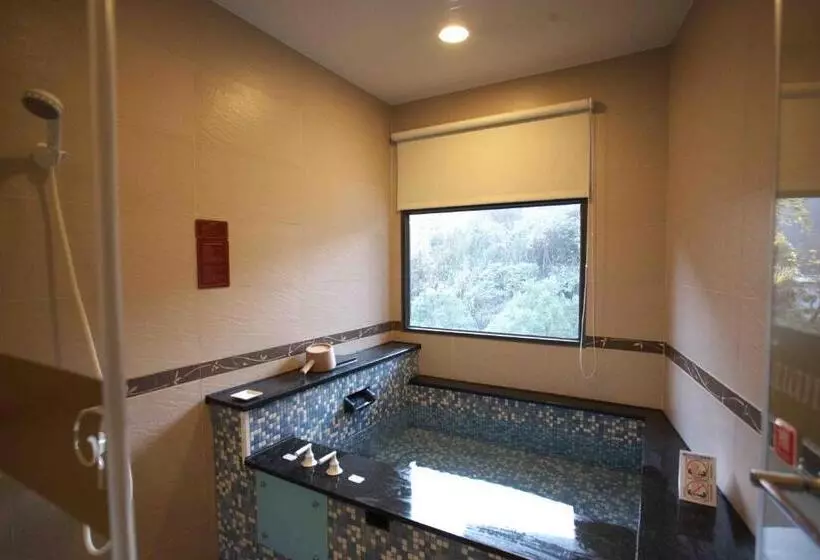 هتل Tangyue Resort