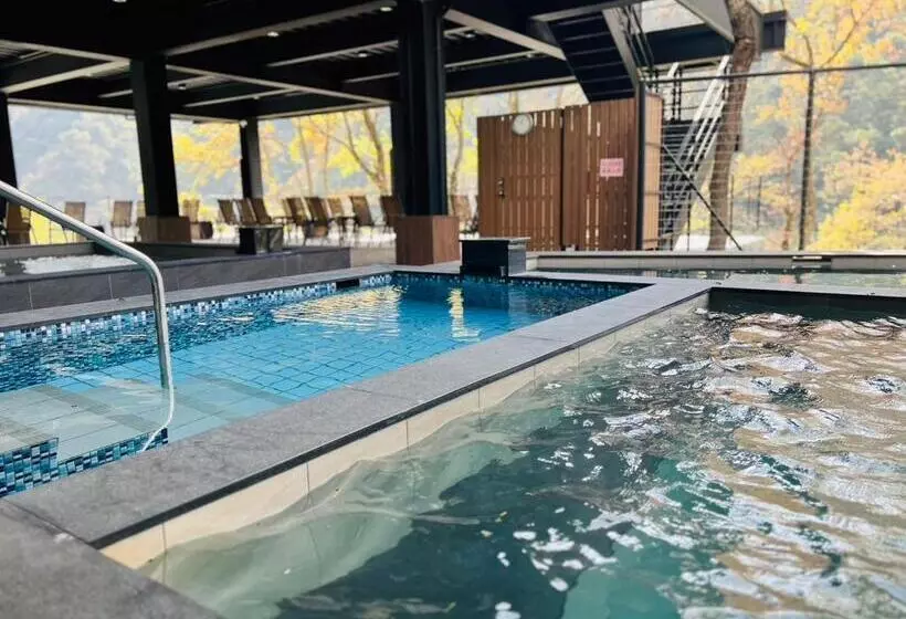 هتل Tangyue Resort