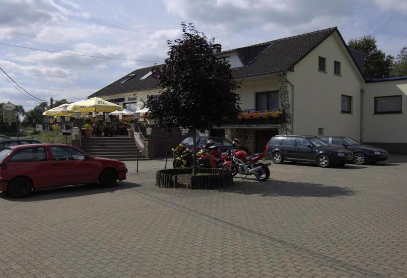 Отель Zum Burghof