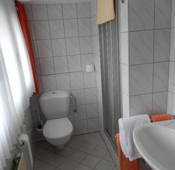 Отель Zum Burghof