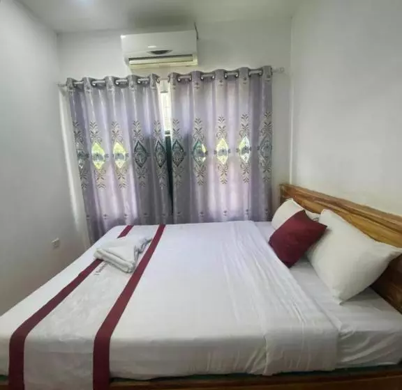 Hotelli Vangvieng Sunrise East