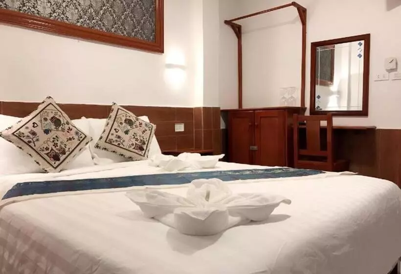 Hotelli Vangvieng Sunrise East