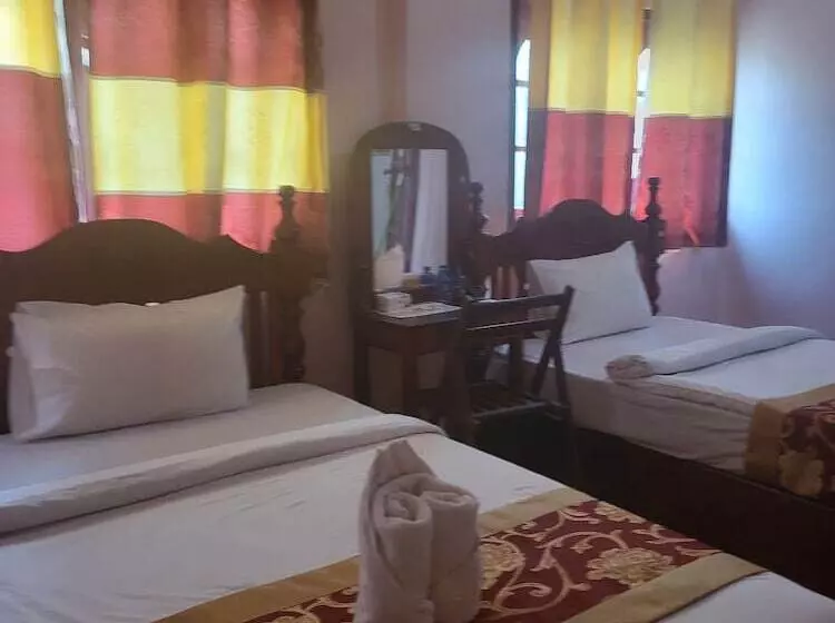 Hotelli Vangvieng Sunrise East