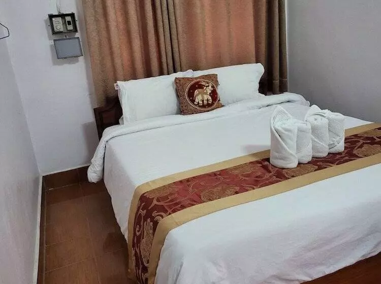 Hotelli Vangvieng Sunrise East