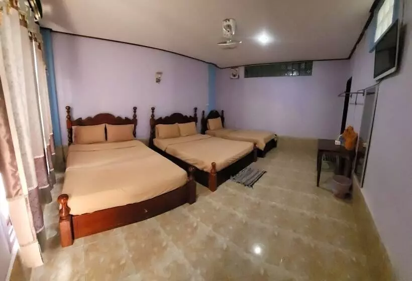 Hotelli Vangvieng Sunrise East