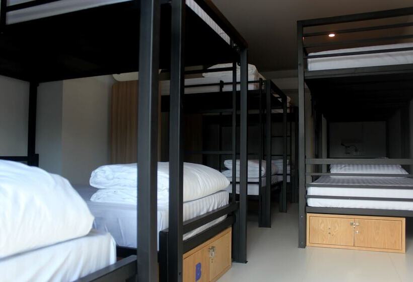 Schronisko Phuket Marine Poshtel   Sha Plus