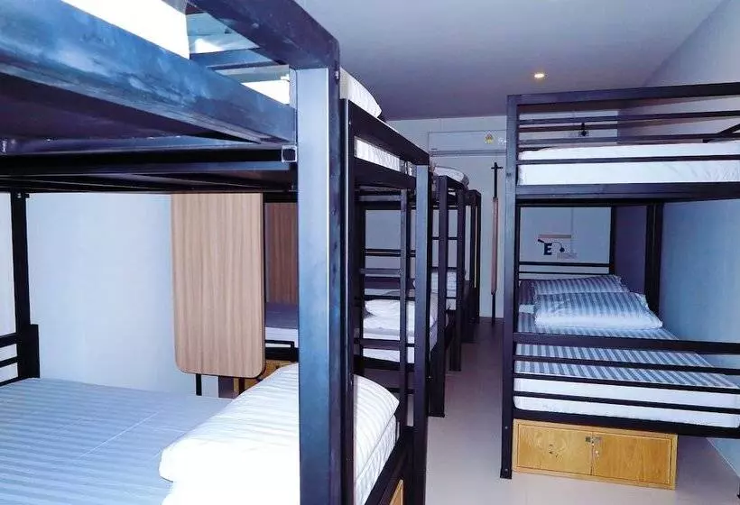 ユースホステル Phuket Marine Poshtel   Sha Plus
