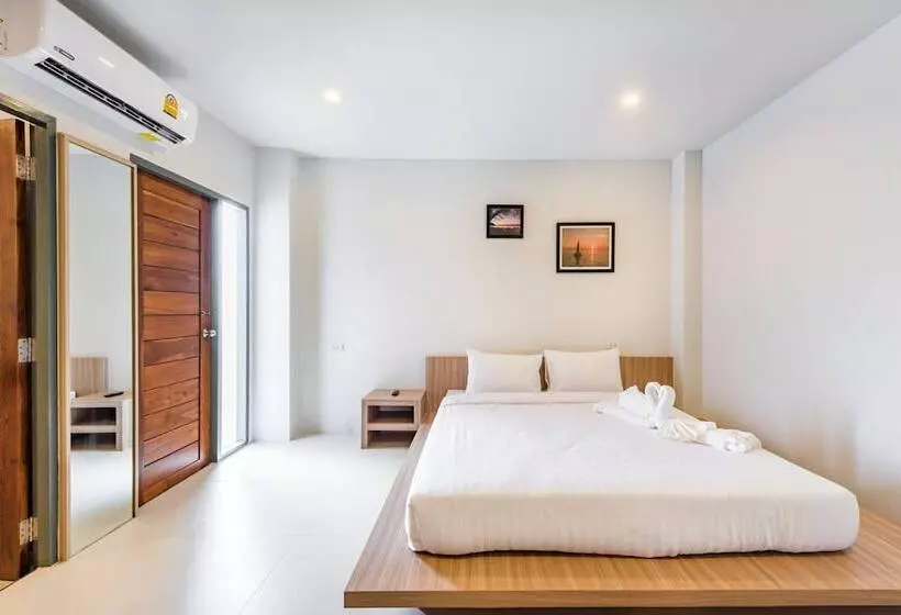 ユースホステル Phuket Marine Poshtel   Sha Plus