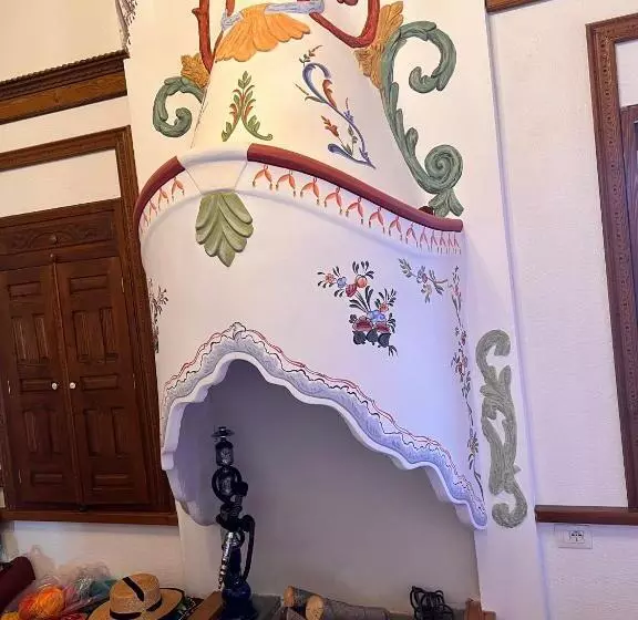 تختخواب و صبحانه Mele Guesthouse