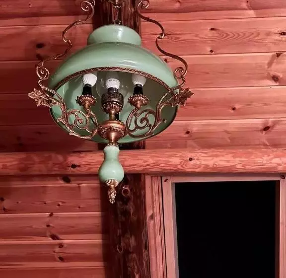 تختخواب و صبحانه Mele Guesthouse