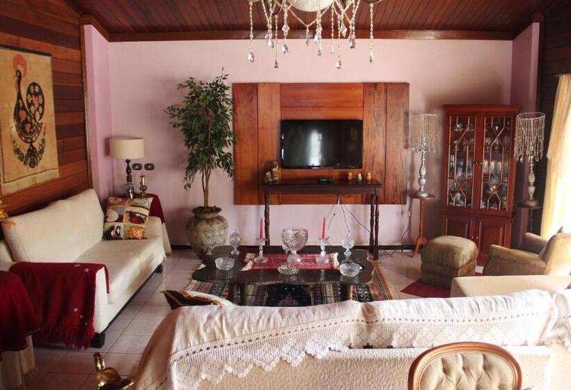 צימר Pousada Nova Suiça