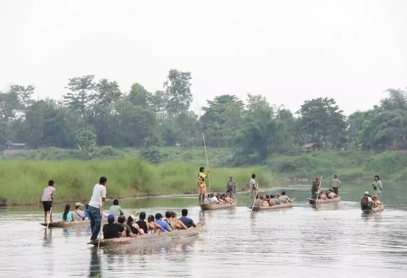 تختخواب و صبحانه Rhino Land Jungle Lodge