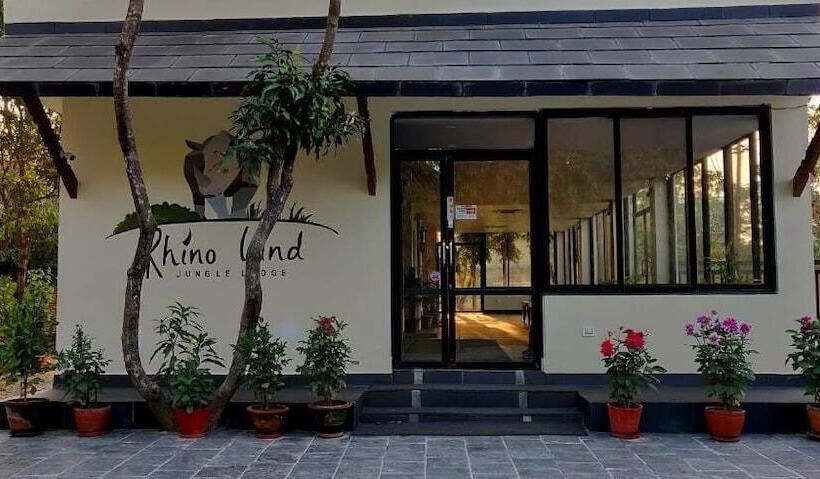 تختخواب و صبحانه Rhino Land, Sauraha