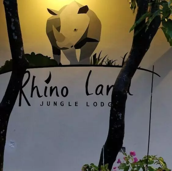 تختخواب و صبحانه Rhino Land Jungle Lodge