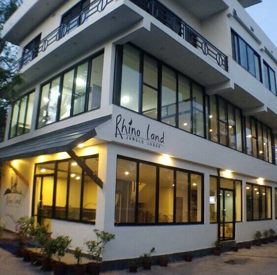 تختخواب و صبحانه Rhino Land, Sauraha