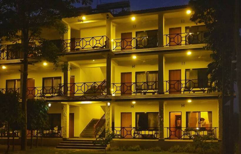 تختخواب و صبحانه Rhino Land, Sauraha