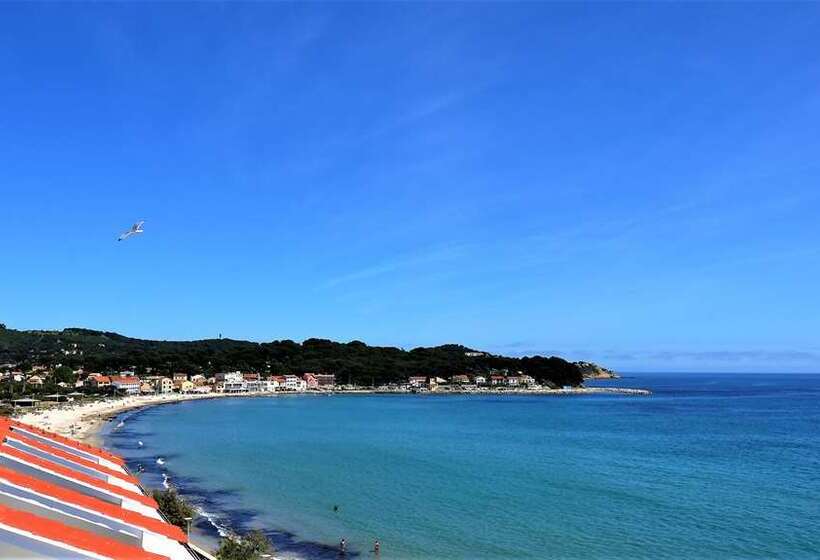 Grand Hotel Des Sablettes Plage, Curio Collection By Hilton