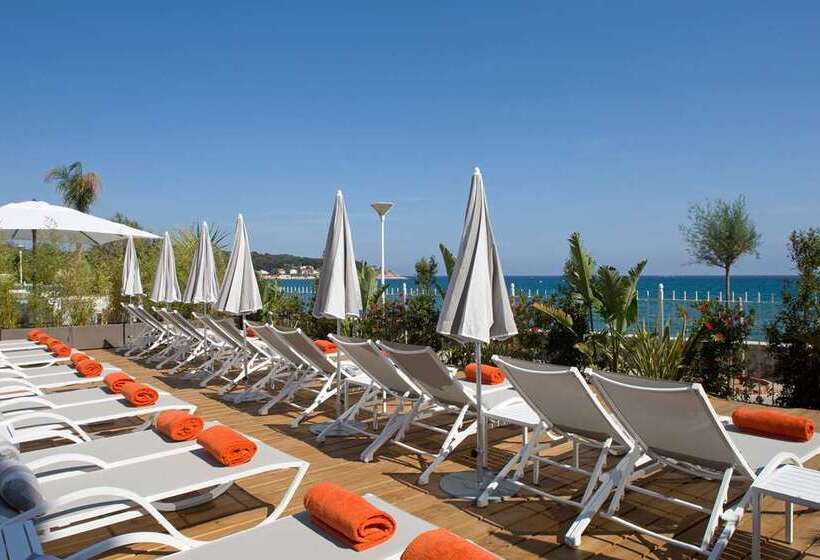 Grand Hotel Des Sablettes Plage, Curio Collection By Hilton