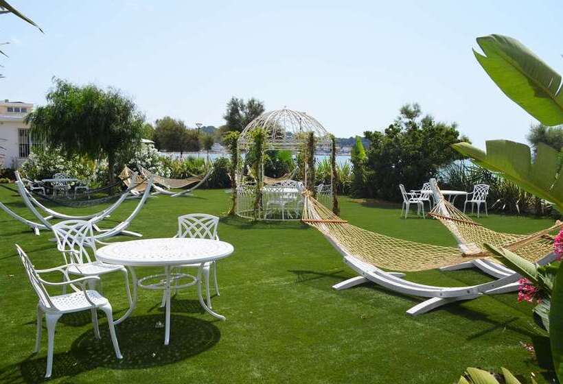 Grand Hotel Des Sablettes Plage, Curio Collection By Hilton