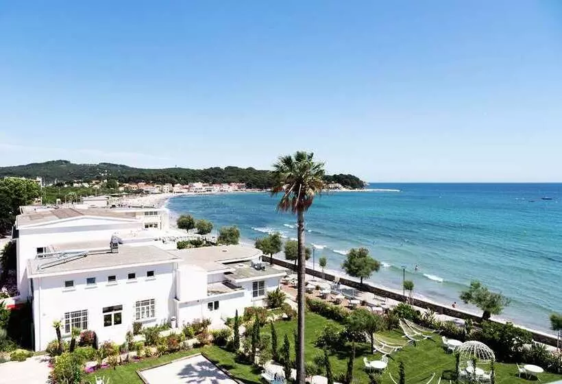 Grand Hotel Des Sablettes Plage, Curio Collection By Hilton