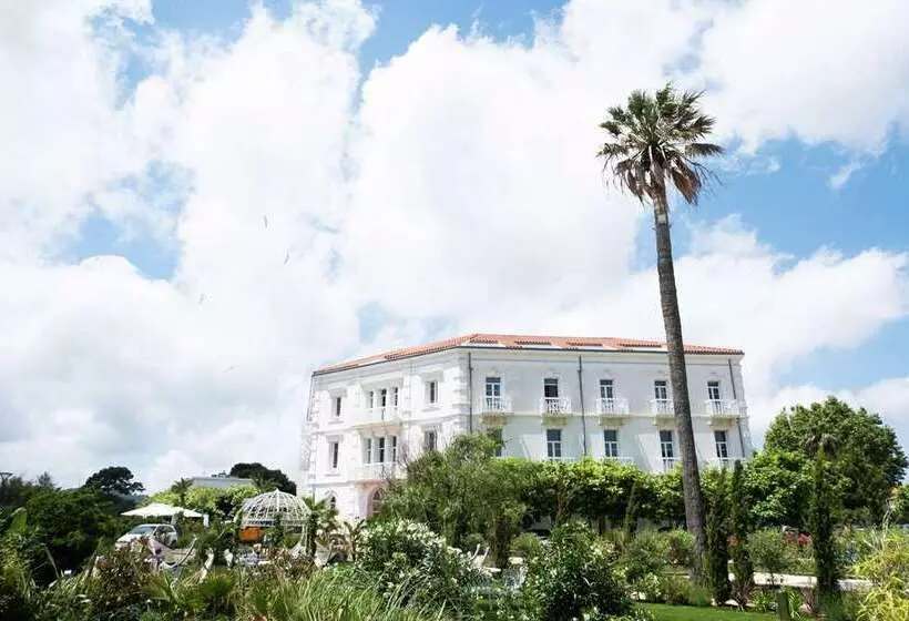 Grand Hotel Des Sablettes Plage, Curio Collection By Hilton