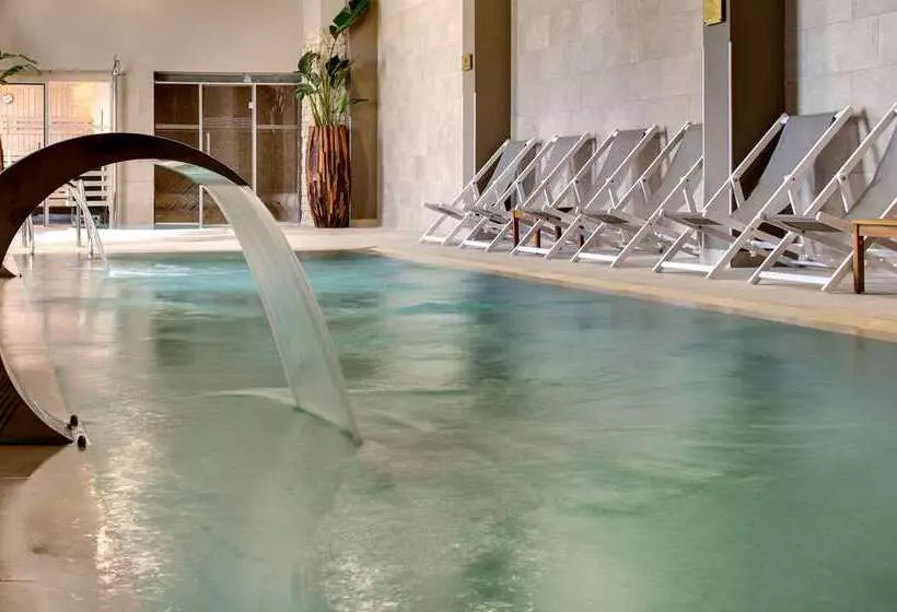 Grand Hotel Des Sablettes Plage, Curio Collection By Hilton