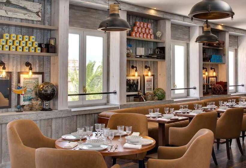 Grand Hotel Des Sablettes Plage, Curio Collection By Hilton