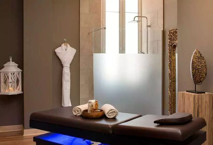 Grand Hotel Des Sablettes Plage, Curio Collection By Hilton