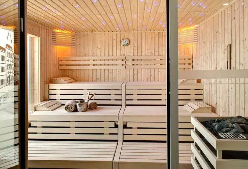 Grand Hotel Des Sablettes Plage, Curio Collection By Hilton