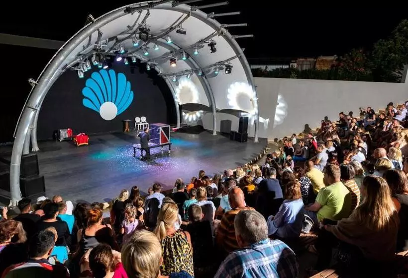 Hotelli Dosinia Luxury Resort Ultra All Inclusive