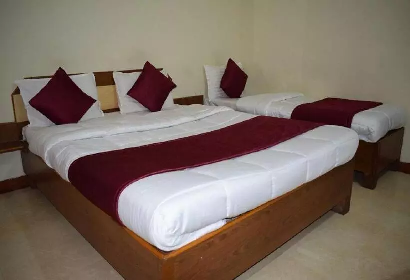 Hotel Manas Homestay By Sky Stays